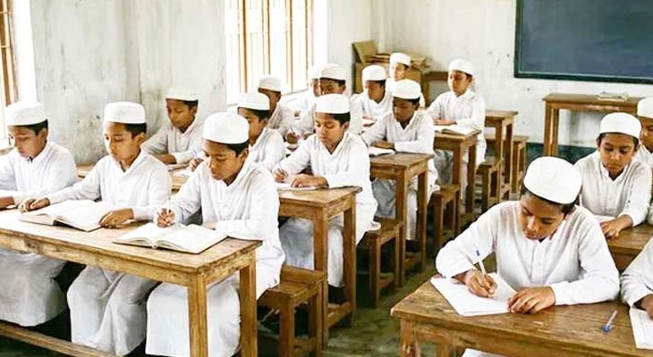 মাদরাসা শিক্ষকদের বেতন জটিলতা সমাধানে ইএফটি চালু করছে সরকার